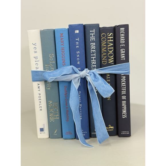 Vintage ombré effect blue Decorative Book collection - Picture 2 of 7